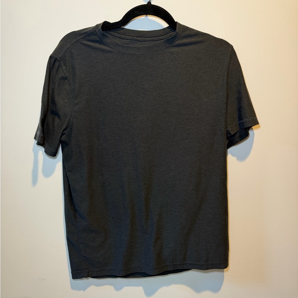 Vuori Charcoal Short Sleeve‎ Tee